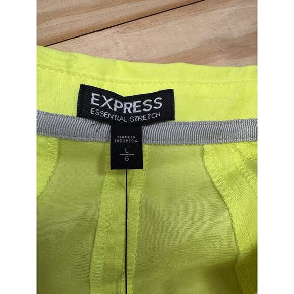 Express Yellow Sheer Hidden Button Down Shirt Short Sleeve Women’s Size L NWT - Picture 8 of 10